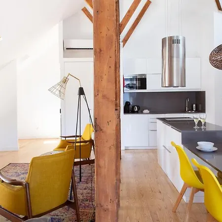 Plum Guide - Golden Shoal Apartment